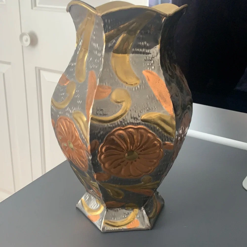 Vase/Decor